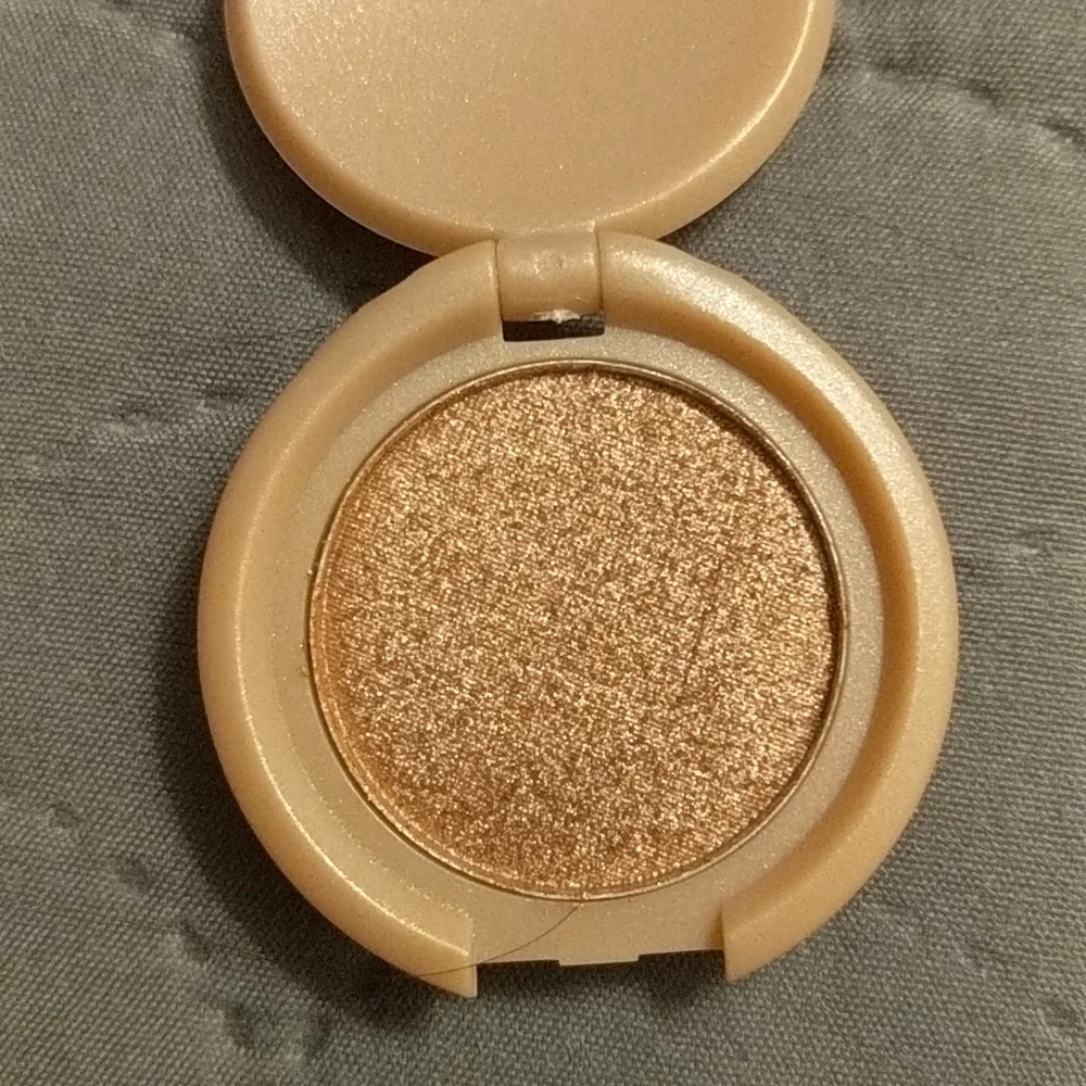 Lush Eyeshadow